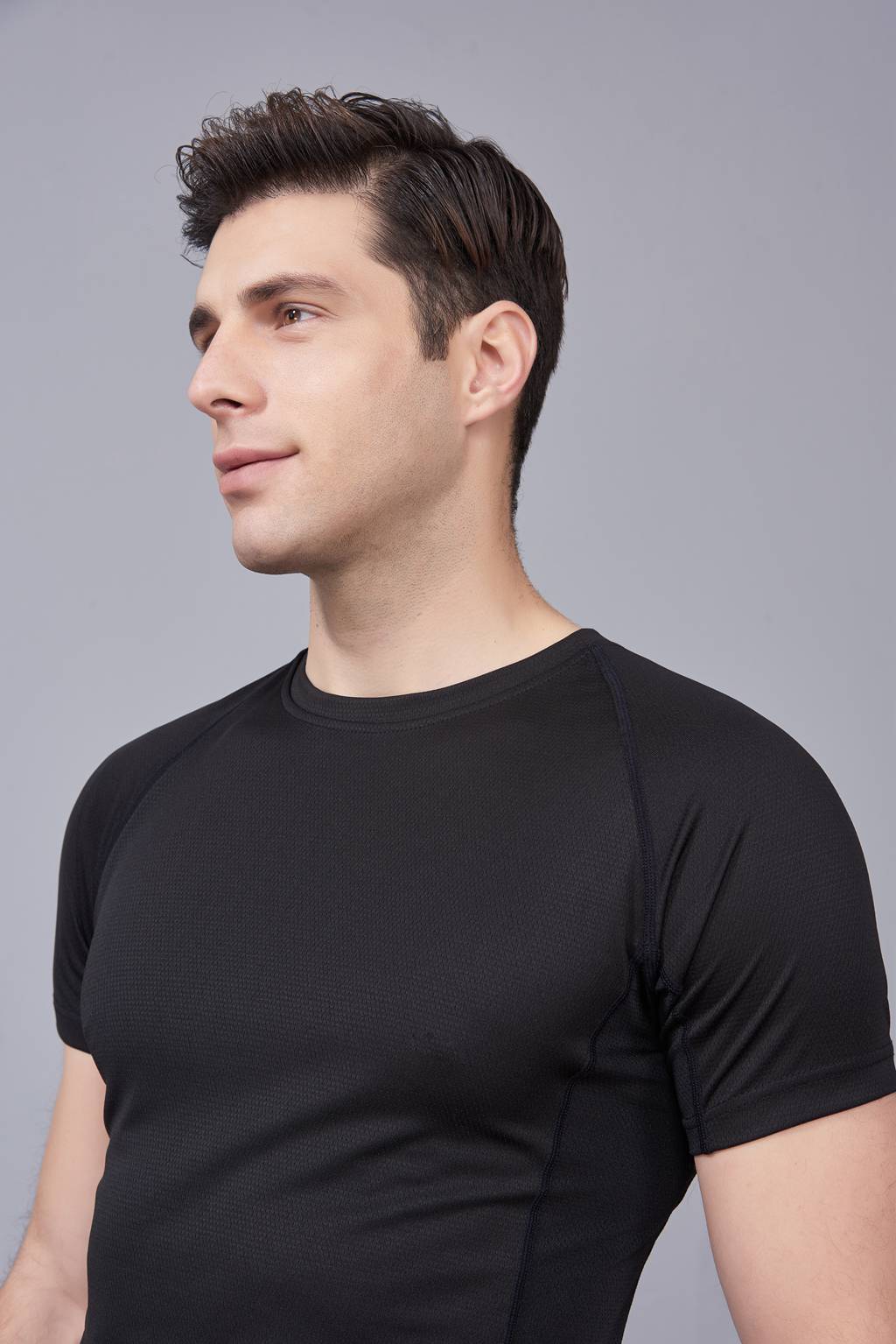 純色T恤  簡約大方經(jīng)典時尚  黑色