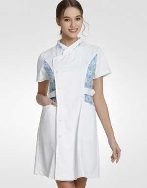 醫院白大褂定做怎么找廠家？有哪些面料可以選擇？